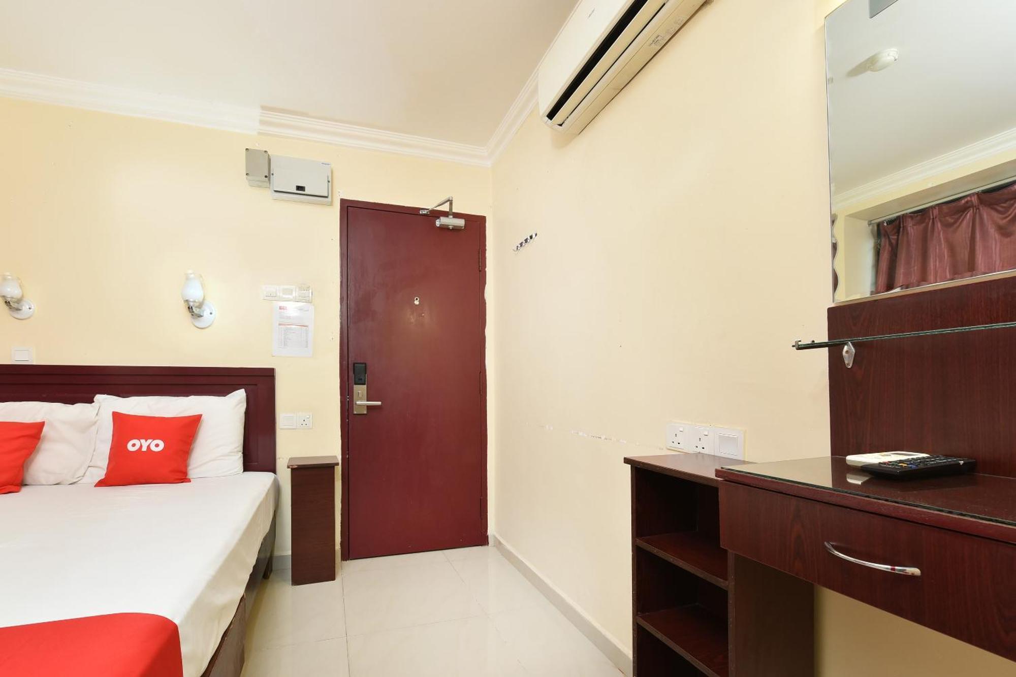 Super Oyo 90562 J Hotel Pj Petaling Jaya Eksteriør billede