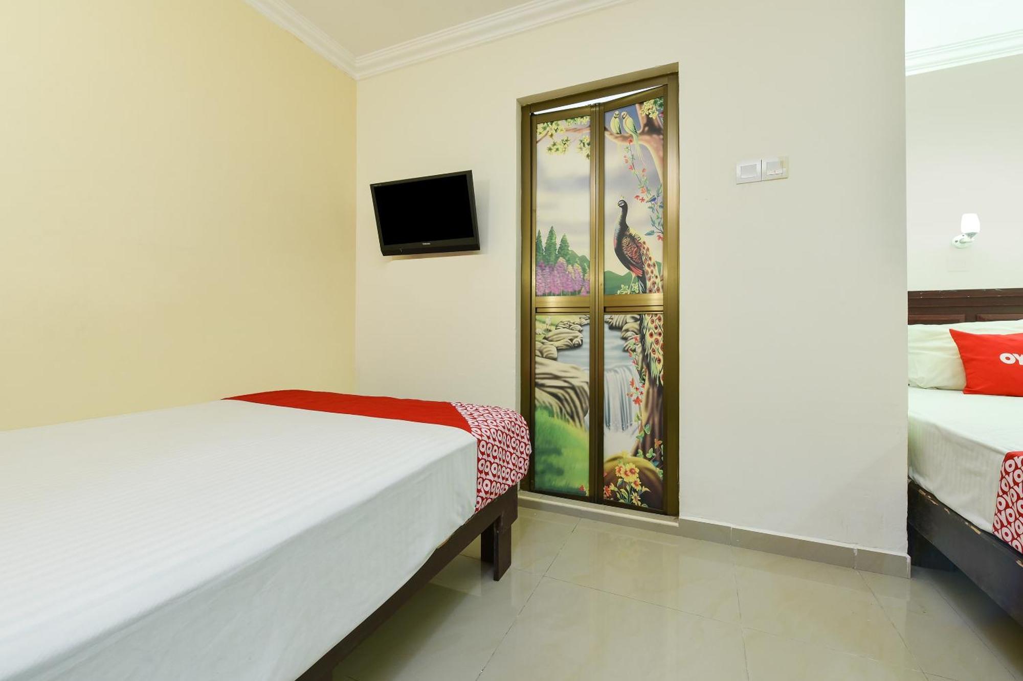 Super Oyo 90562 J Hotel Pj Petaling Jaya Eksteriør billede